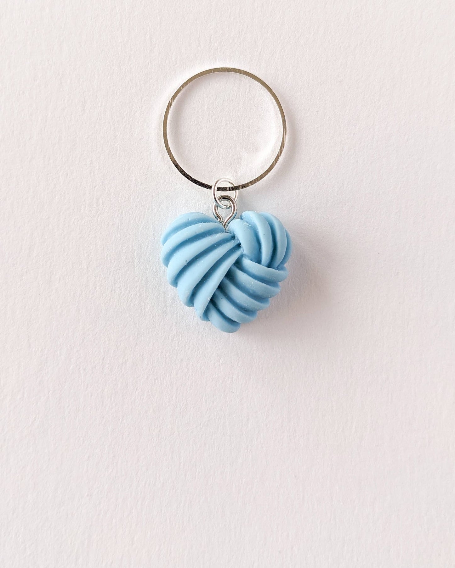marqueur de maille coeur bleu
