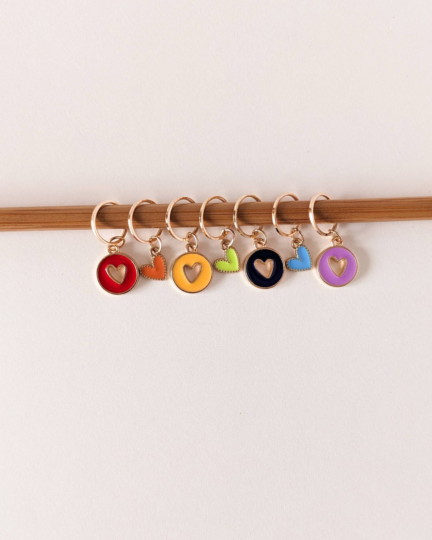 marqueur de maille coeur multicolore