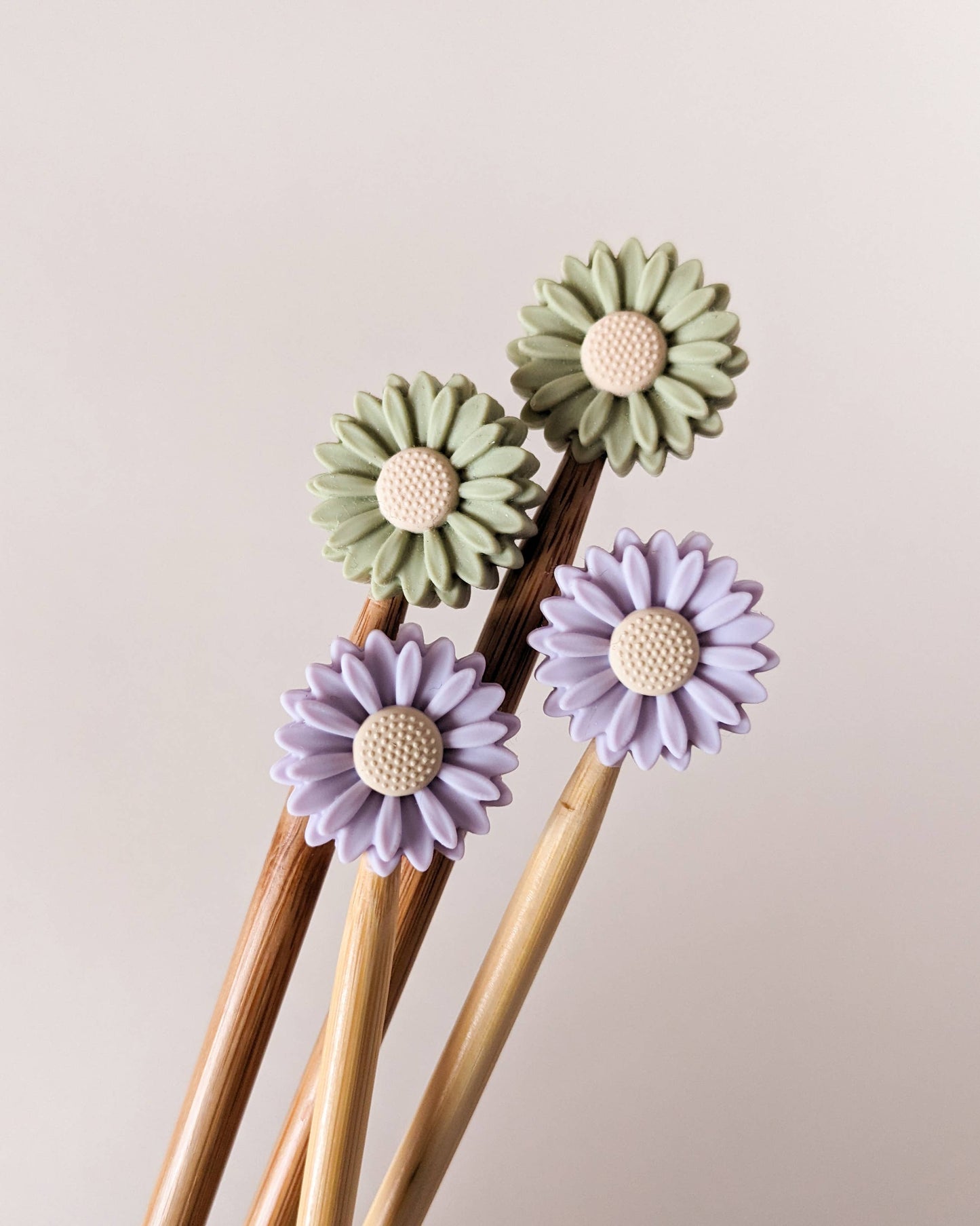 protege aiguille fleur