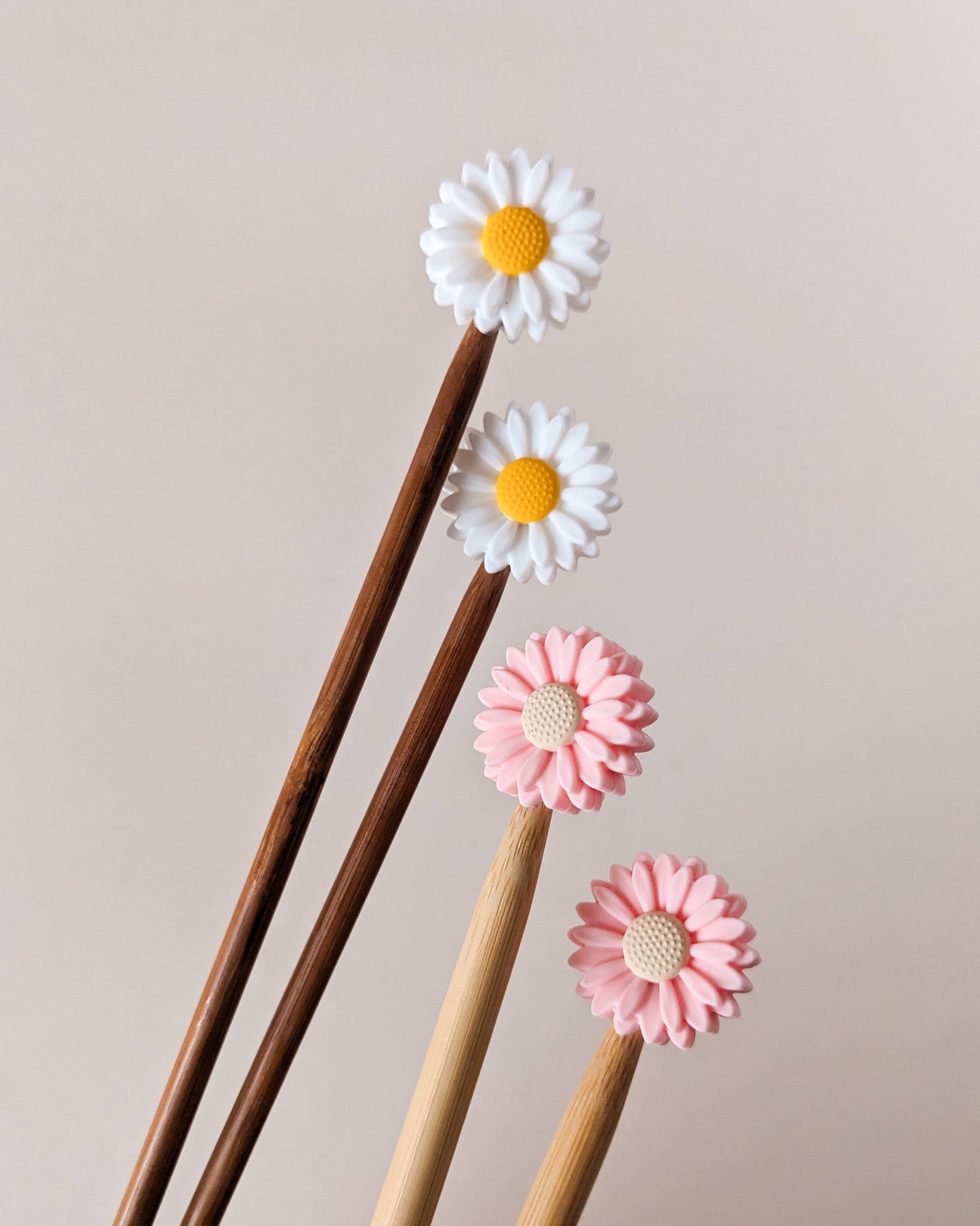 protege aiguille fleur