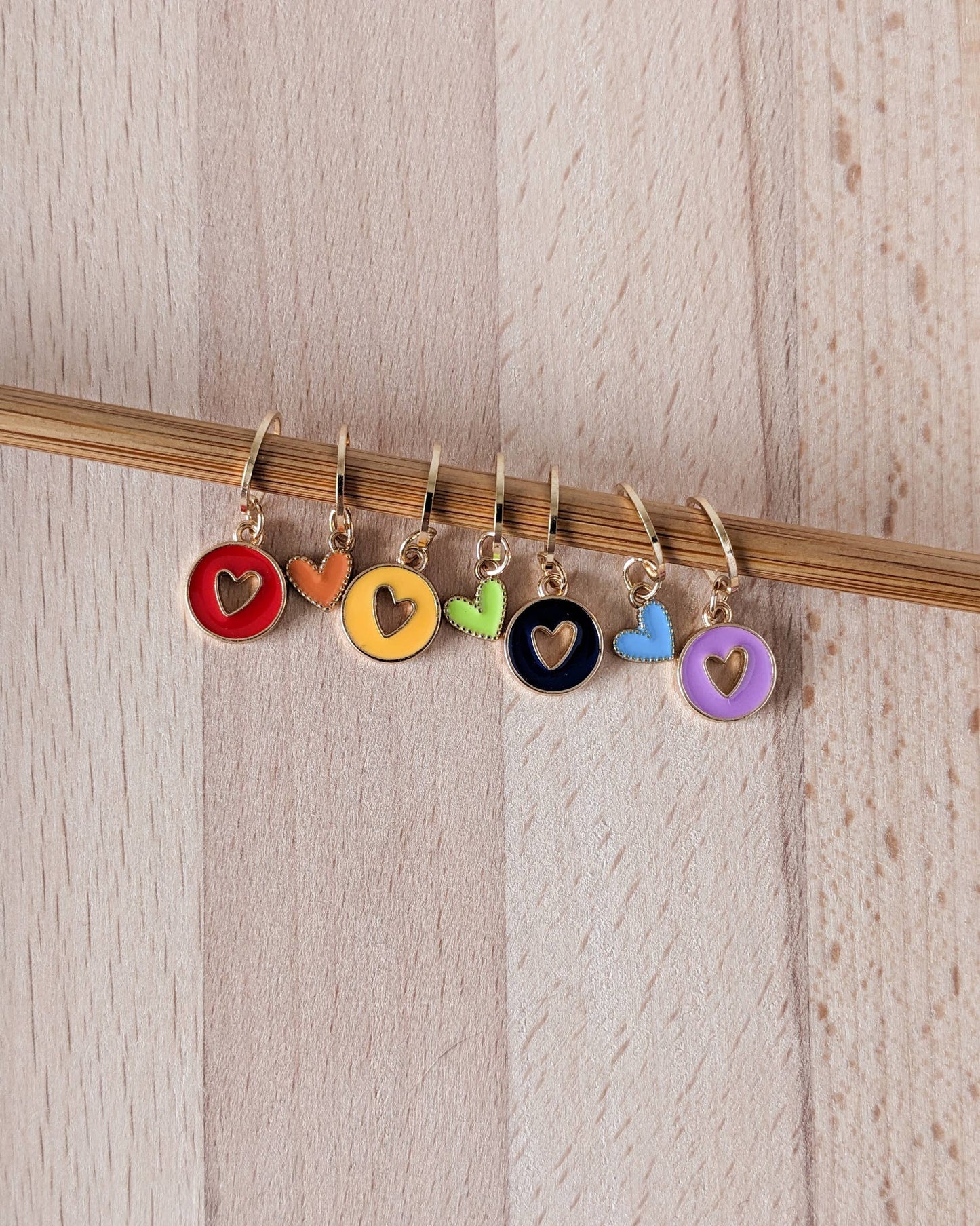 marqueur de maille coeur multicolore
