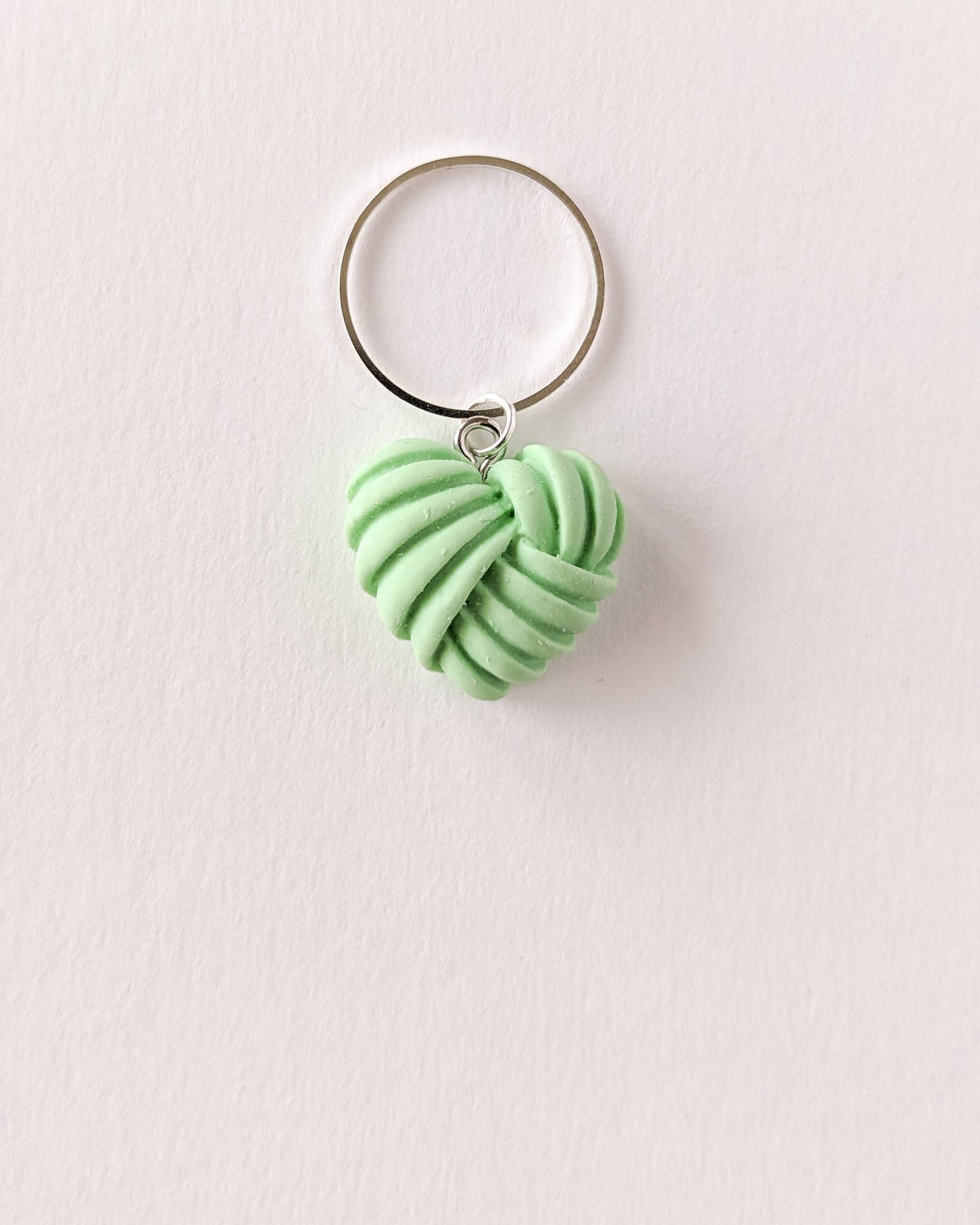 marqueur de maille coeur vert