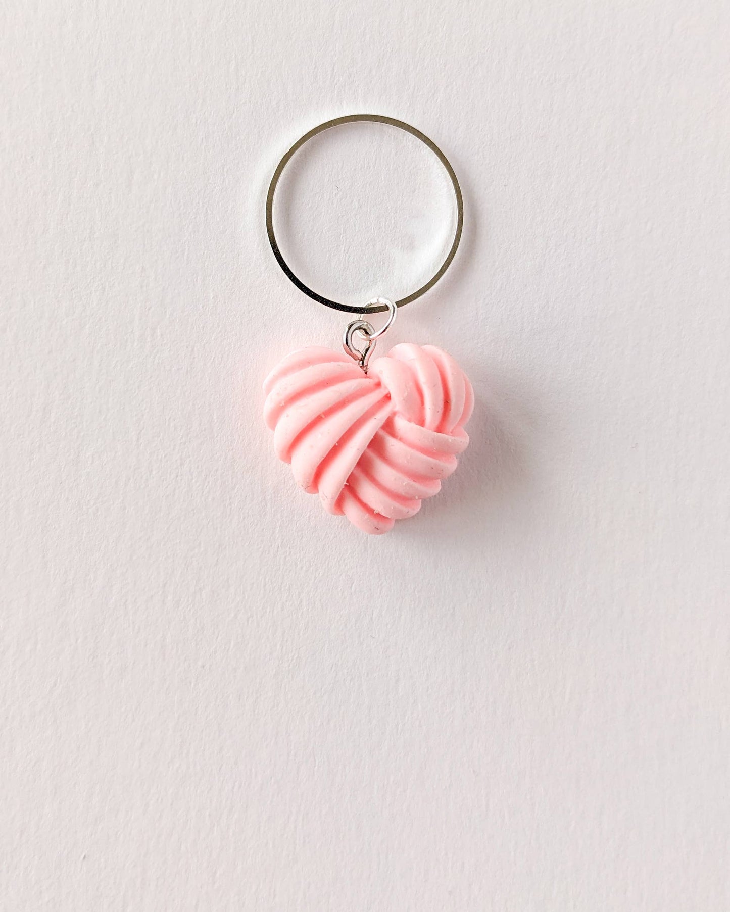 marqueur de maille coeur rose pale